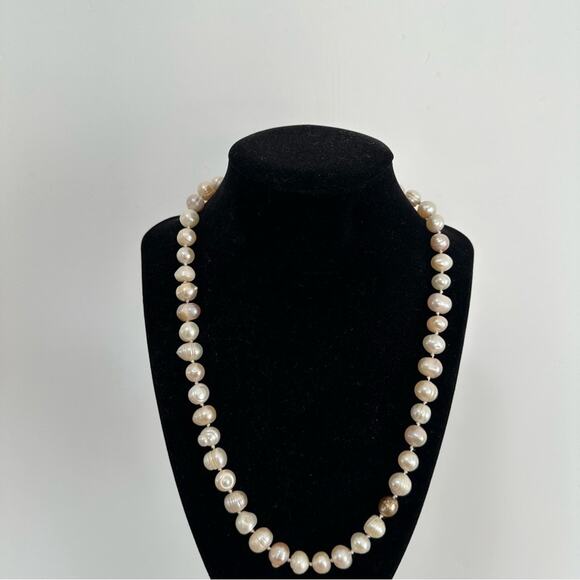 Fresh Water Baroque Pearl Strand Necklace. - Picture 1 of 5